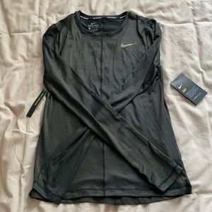 NWT women’s Nike dri-fit long sleeve.